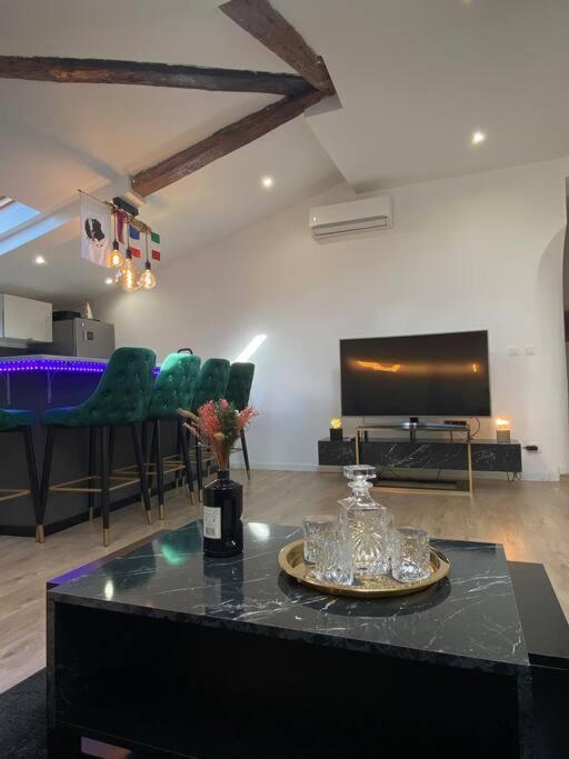 Welcome To Matteo'S Bar - Place Massena 5Min Beach Niza Exterior foto